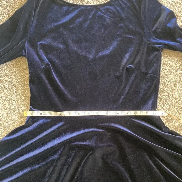 90’s Vintage Windsor Navy Blue Velvet Skater Dress- Size Medium - Picture 5 of 9